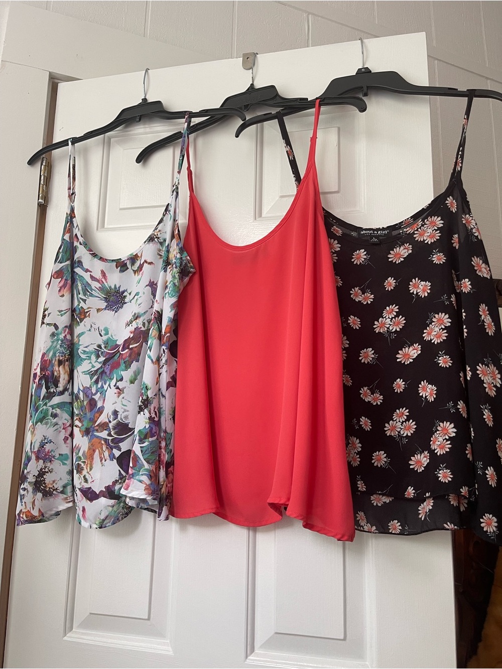 Apt. 9 Red Spaghetti Strap Camisole